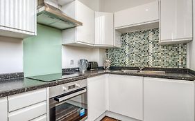 Stylish Studio By Heathrow Airport